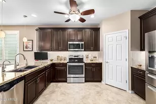 15917 N 109th Ave, Sun City, AZ 85351 - Photo 7