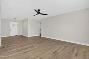 2355 W Waltann Ln, Phoenix, AZ 85023 - Photo 15