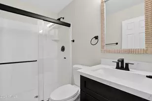 2355 W Waltann Ln, Phoenix, AZ 85023 - Photo 19