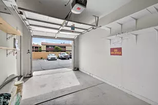 805 S Sycamore Ave, Mesa, AZ 85202 - Photo 31