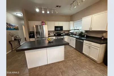 15946 W Port Royale Lane, Surprise, AZ 85379 - Photo 27