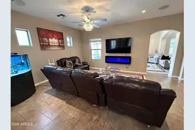 15946 W Port Royale Lane, Surprise, AZ 85379 - Photo 31