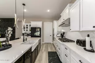 18578 W Sapium Way, Goodyear, AZ 85338 - Photo 13