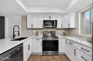 2020 W Union Hills Dr, Phoenix, AZ 85027 - Photo 3