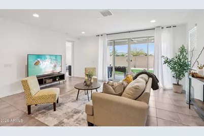 18816 W Cortez Street, Surprise, AZ 85388 - Photo 9