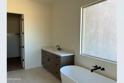 1672 W Lavitt Lane, Phoenix, AZ 85086 - Photo 59