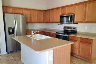 3225 W Leisure Ln, Phoenix, AZ 85086 - Photo 5