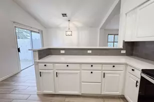 12030 N 40th Way, Phoenix, AZ 85028 - Photo 13