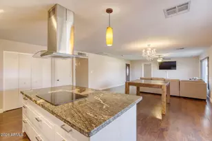 8640 E Wilshire Dr, Scottsdale, AZ 85257 - Photo 5