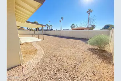 3633 W Calavar Road, Phoenix, AZ 85053 - Photo 23
