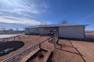 3080 W 8th South Pl, Saint Johns, AZ 85936 - Photo 1