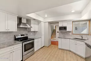 15204 N 51st Dr, Glendale, AZ 85306 - Photo 13