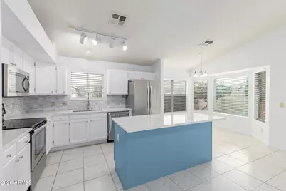 3525 E Wickieup Lane, Phoenix, AZ 85050 - Photo 13