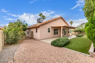 3525 E Wickieup Ln, Phoenix, AZ 85050 - Photo 35