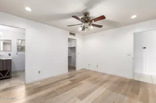 3525 E Wickieup Ln, Phoenix, AZ 85050 - Photo 21