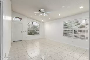 3525 E Wickieup Ln, Phoenix, AZ 85050 - Photo 5