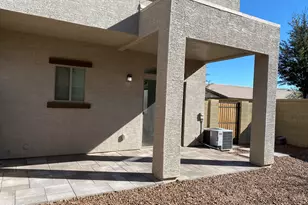 2725 E Mine Creek Rd, Phoenix, AZ 85024 - Photo 23