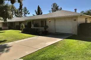 15430 N Lakeforest Dr, Sun City, AZ 85351 - Photo 1