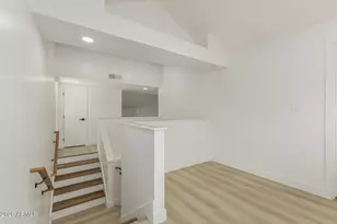 3811 W Harrison St, Chandler, AZ 85226 - Photo 33