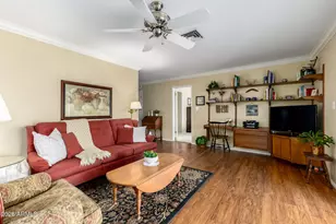 1941 E Pebble Beach Dr E, Tempe, AZ 85282 - Photo 11