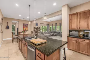 3139 E Harwell Rd, Phoenix, AZ 85042 - Photo 13