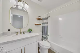 4821 W Loma Ln, Glendale, AZ 85302 - Photo 17