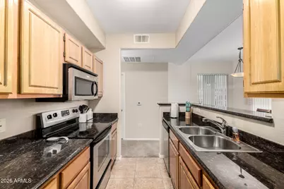 2929 W Yorkshire Drive #1068, Phoenix, AZ 85027 - Photo 11