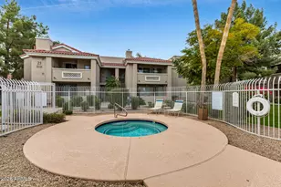 2929 W Yorkshire Dr, Phoenix, AZ 85027 - Photo 23