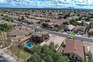 558 E Devon Dr, Gilbert, AZ 85296 - Photo 41