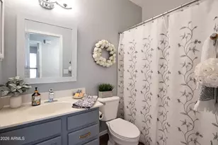 558 E Devon Dr, Gilbert, AZ 85296 - Photo 19