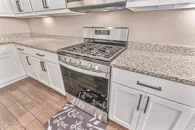 707 W Hartford Avenue, Phoenix, AZ 85023 - Photo 11