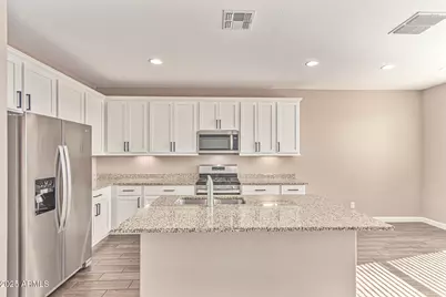 707 W Hartford Avenue, Phoenix, AZ 85023 - Photo 9