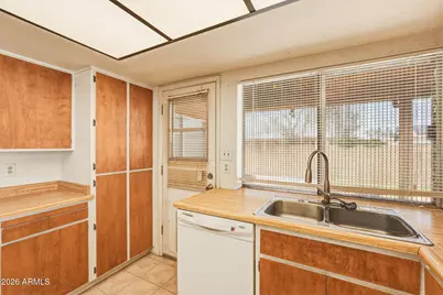16016 N 48th Avenue, Glendale, AZ 85306 - Photo 11