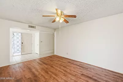 16016 N 48th Avenue, Glendale, AZ 85306 - Photo 7