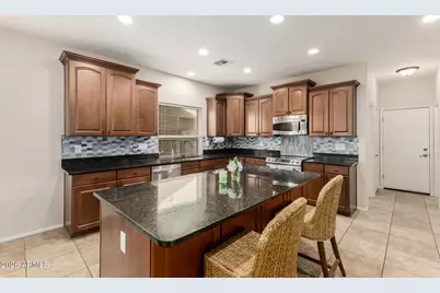 2507 E Rustling Oaks Lane, Phoenix, AZ 85024 - Photo 11