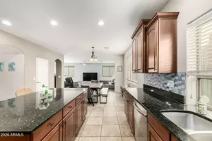 2507 E Rustling Oaks Ln, Phoenix, AZ 85024 - Photo 21