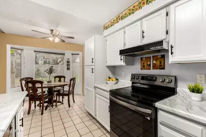 17641 N 34th Lane, Phoenix, AZ 85053 - Photo 11