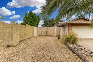 17641 N 34th Ln, Phoenix, AZ 85053 - Photo 3