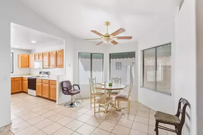 8746 W Lisbon Lane, Peoria, AZ 85381 - Photo 7