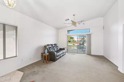 8746 W Lisbon Lane, Peoria, AZ 85381 - Photo 9