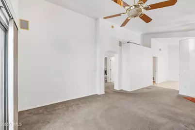 8746 W Lisbon Lane, Peoria, AZ 85381 - Photo 13