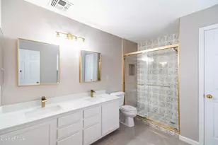 9425 W Wilshire Ave, Phoenix, AZ 85037 - Photo 23