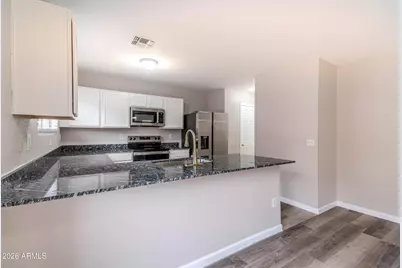 9425 W Wilshire Avenue, Phoenix, AZ 85037 - Photo 15