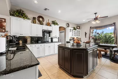 209 W Flagstone Place, Casa Grande, AZ 85122 - Photo 49