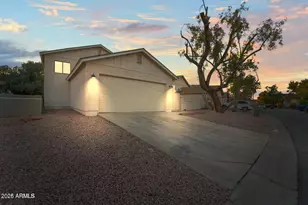 921 S Val Vista Dr, Mesa, AZ 85204 - Photo 1