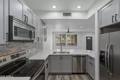 21655 N 36th Avenue #119, Glendale, AZ 85308 - Photo 11