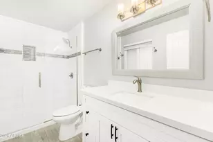 3025 E Sierra St, Phoenix, AZ 85028 - Photo 25