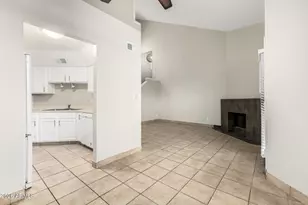 4328 N 36th St, Phoenix, AZ 85018 - Photo 11