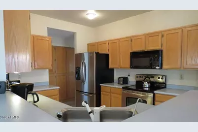 5131 N 85th Avenue, Glendale, AZ 85305 - Photo 3