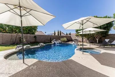 12421 W Encanto Boulevard, Avondale, AZ 85392 - Photo 1